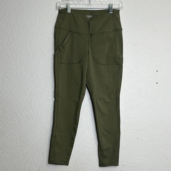 📌5/$25 Torrid Active Women’s Size 00 M/L Olive Green Nylon Blend Leggings - Picture 1 of 11